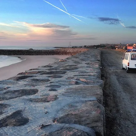 Watermark Surf House オヴァール