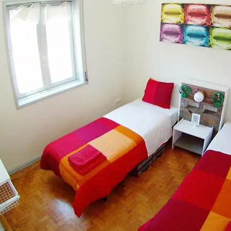 Watermark Surf House * Οβάρ